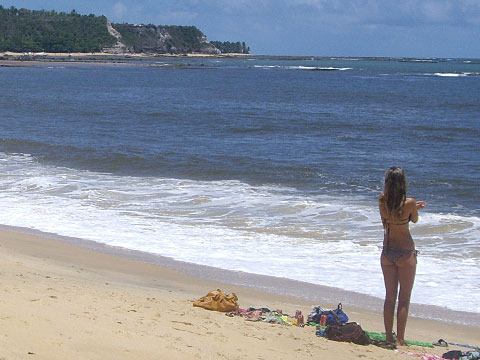 Turista na Praia do Espelho