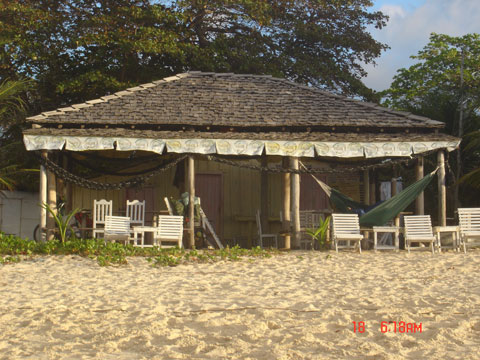 Restaurante Frutos do Mar na Praia de Ponta de Coumbau