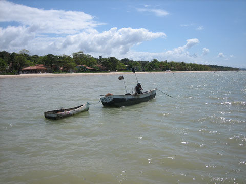 Cumuruxatiba - barca de pescador